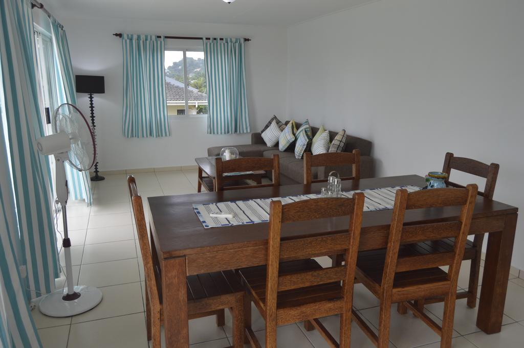 Chez Payet Airport Guesthouse Pointe La Rue Экстерьер фото